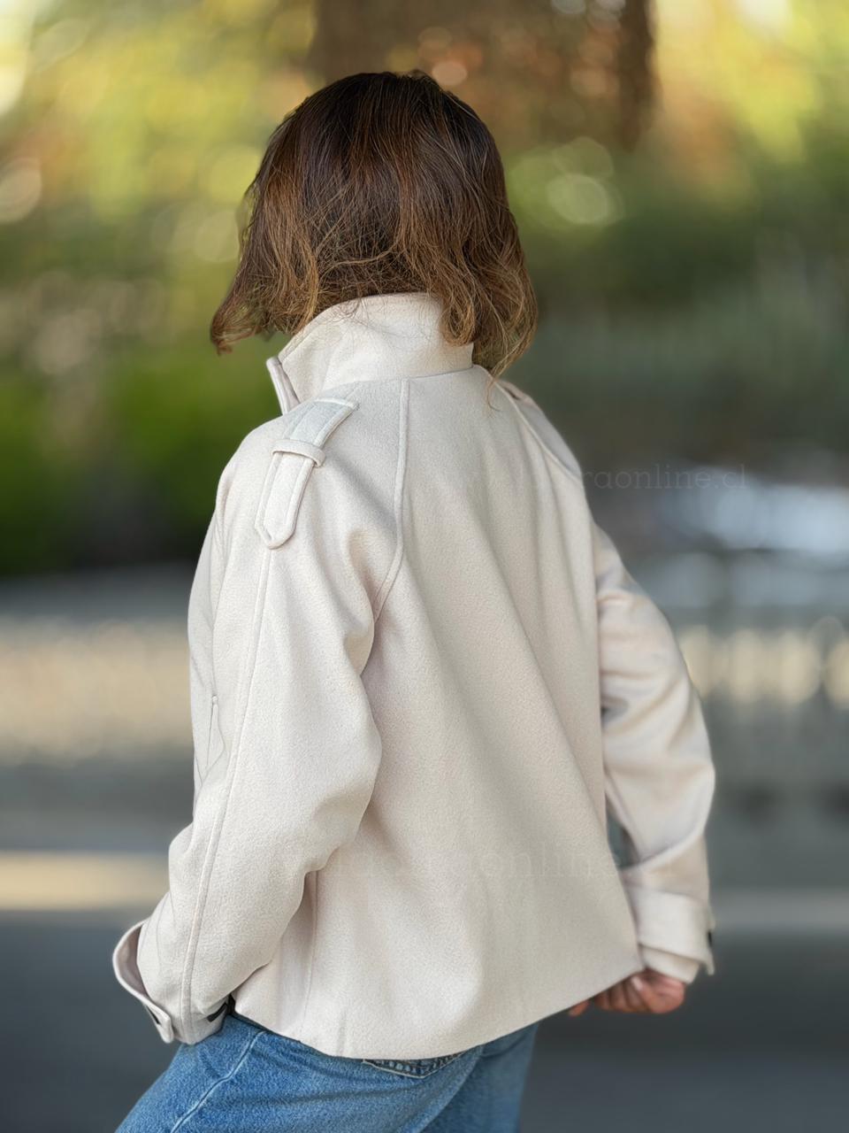 Abrigo cuello Funnel crema