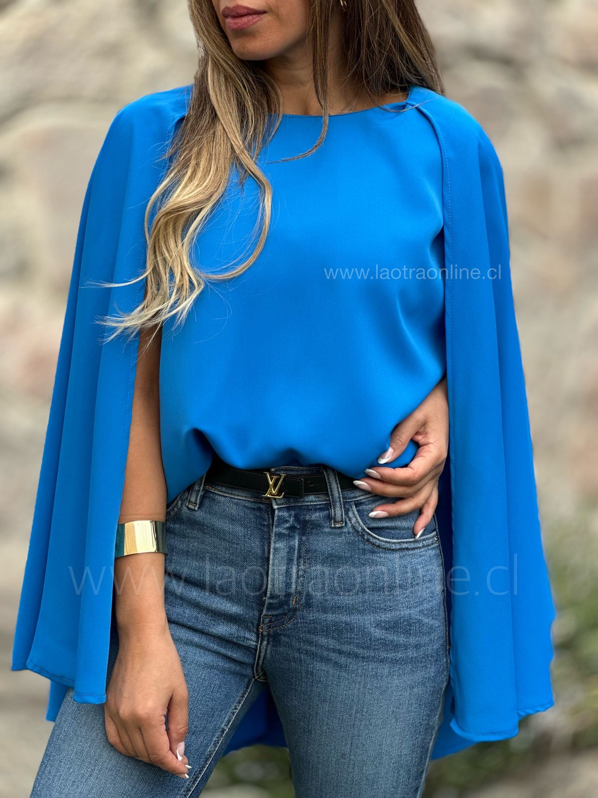 Blusa/Capa Milagros azul