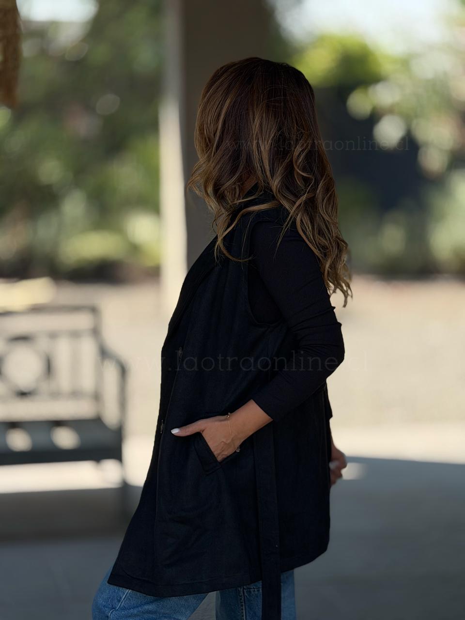 Abrigo sin manga suede negro