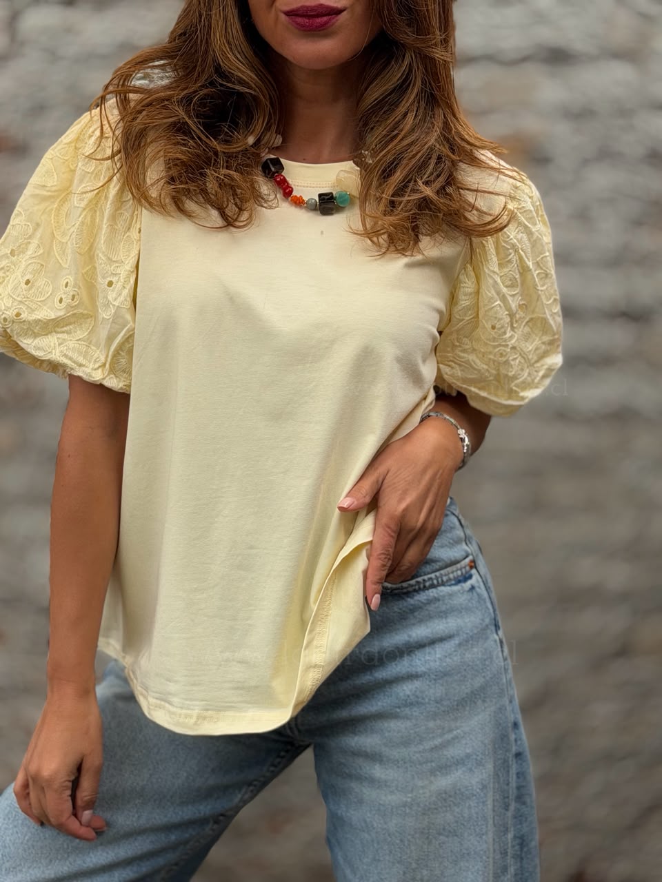 Polera manga bordada abullonada amarillo