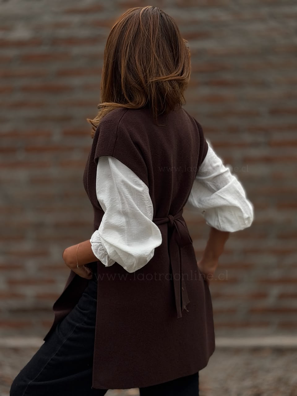 Sweater/capa cuello V choco