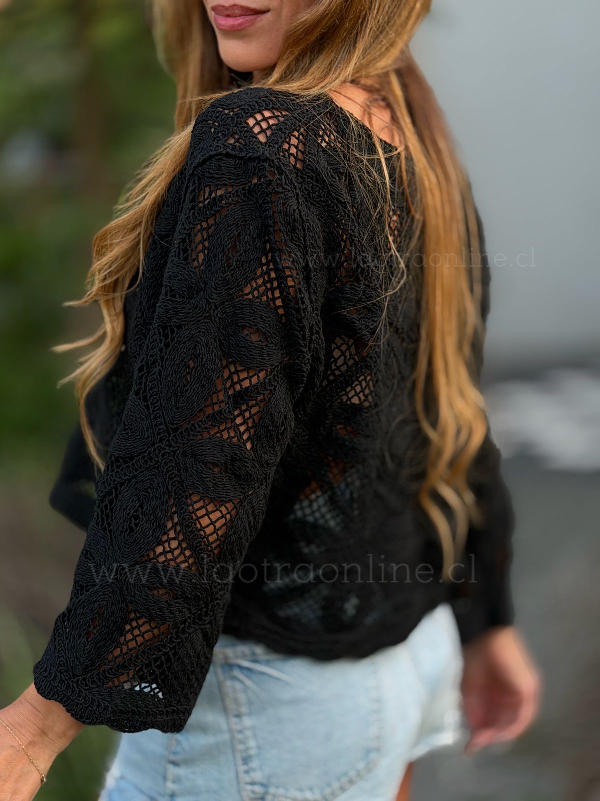 Polera tejida Flor negro