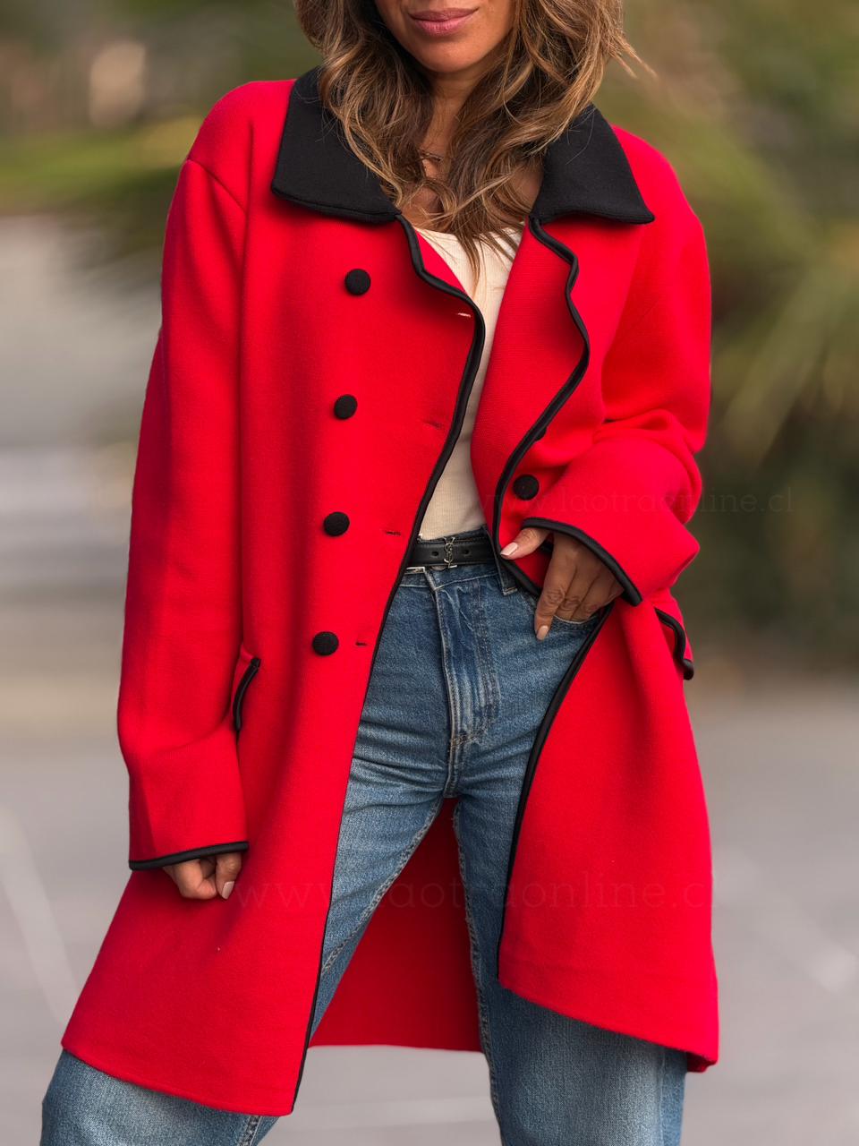 Abrigo Ilusión rojo