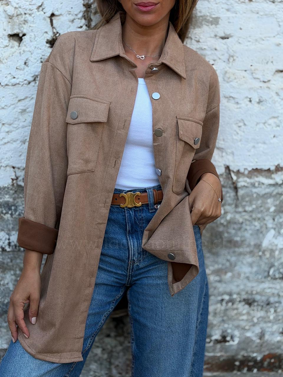 Sobre camisa Suede camel