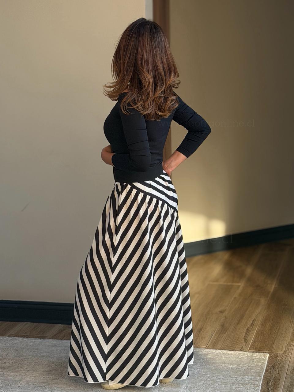 Falda rayas diagonal negro