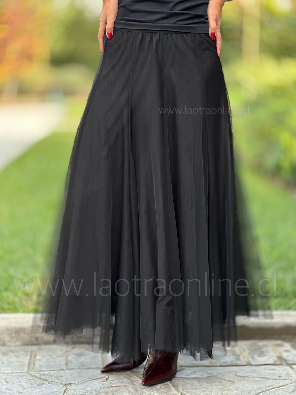 Falda Parisina negro
