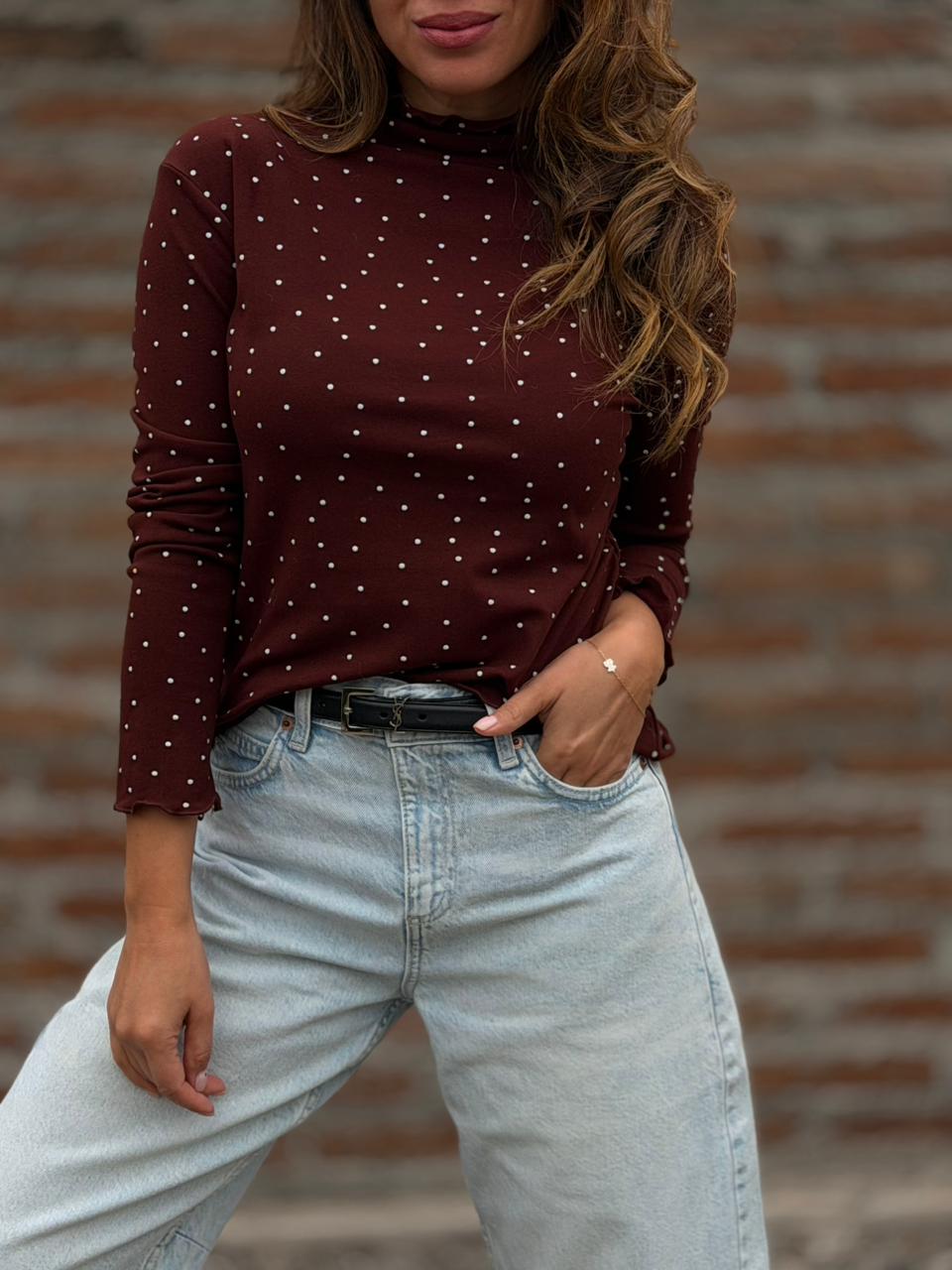 Polera Madame lunares marrón