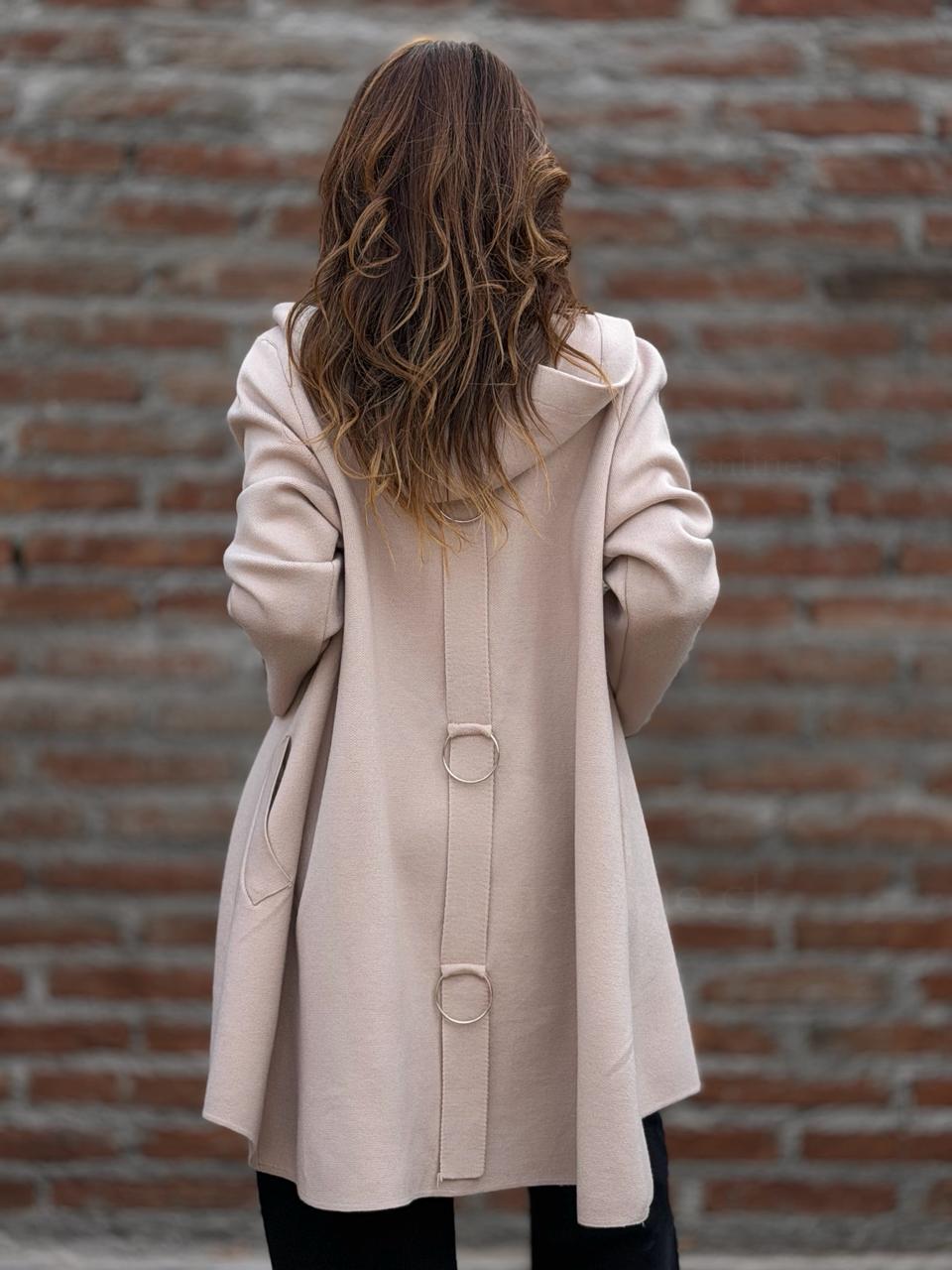 Abrigo La Condesa crema