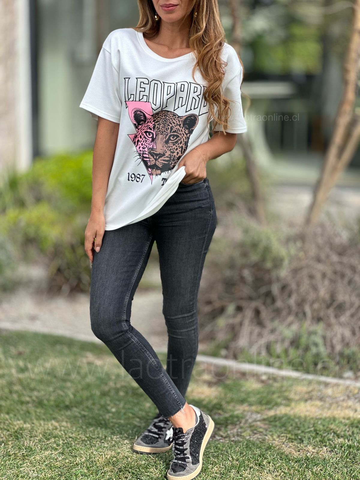 Polera Leopardo blanco