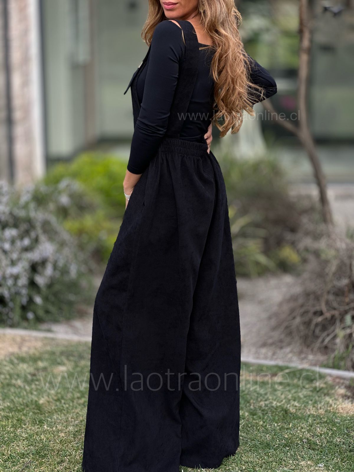 Jardinera Cotelé negro