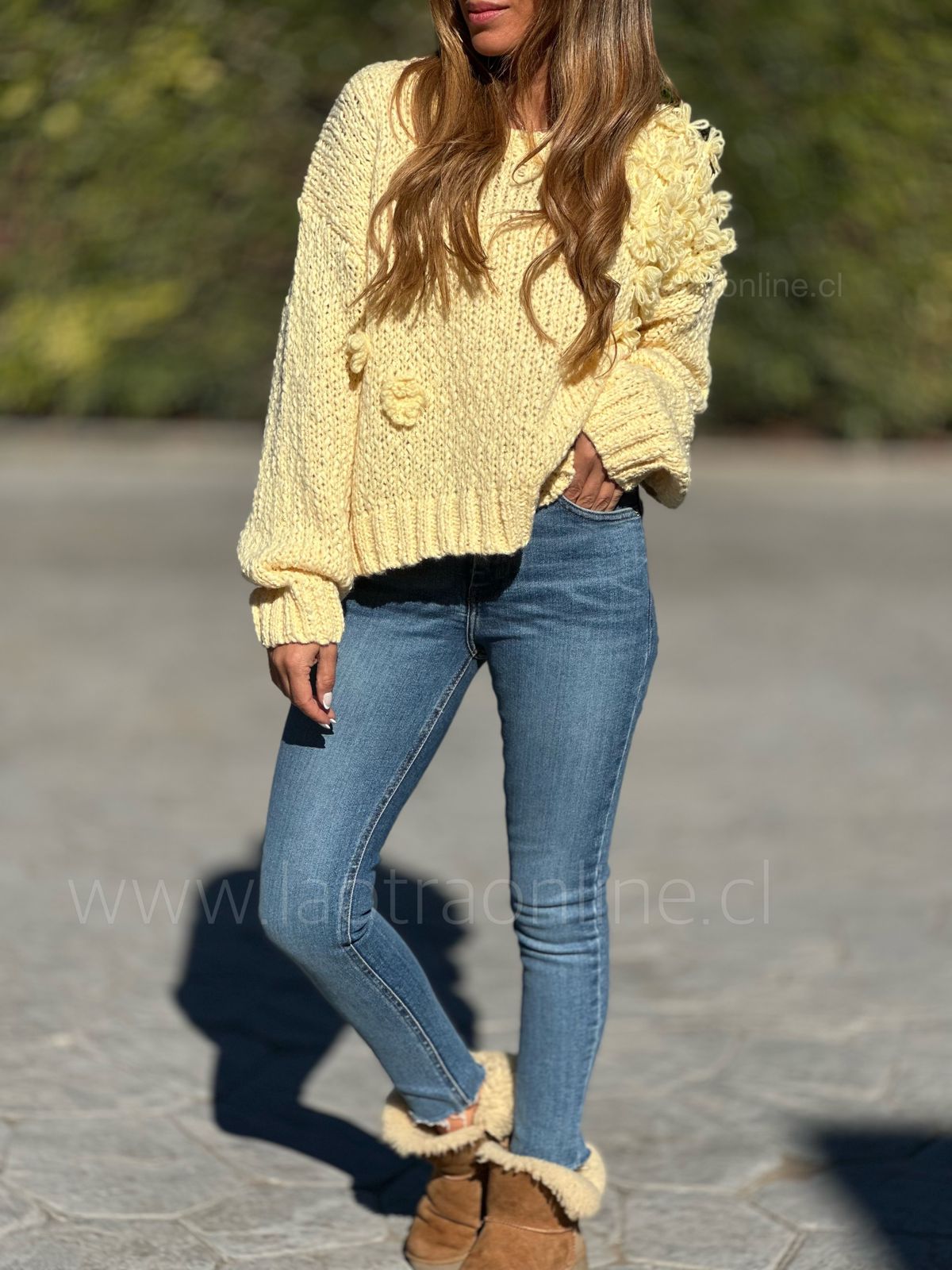 Sweater Flor textura amarillo