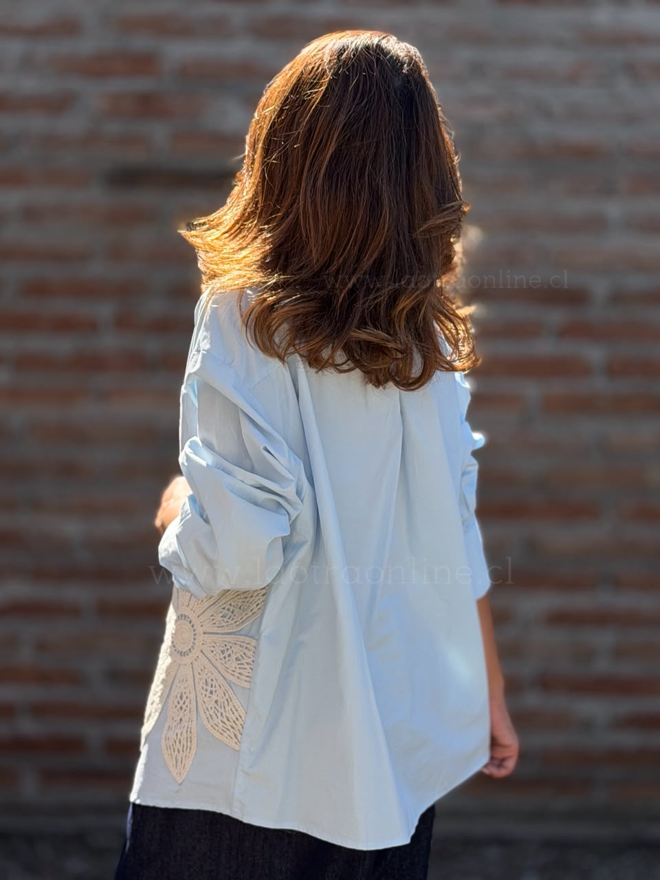 Blusa Flor macramé jacinto