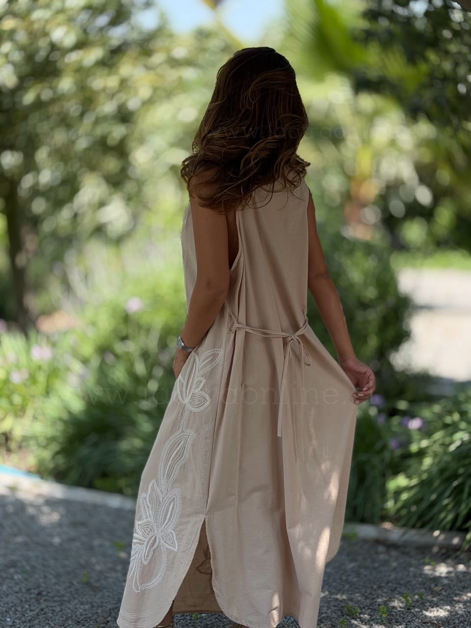 Vestido Magnífico beige