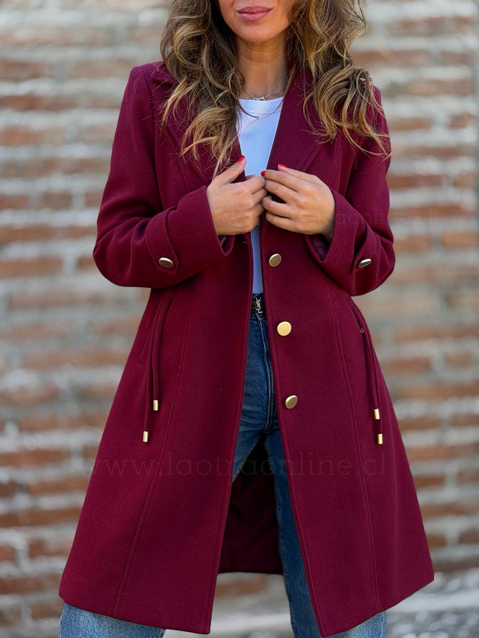 Abrigo Reina Isabel cherry