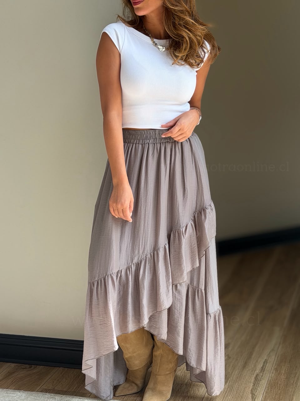 Falda Túnez gris cielo