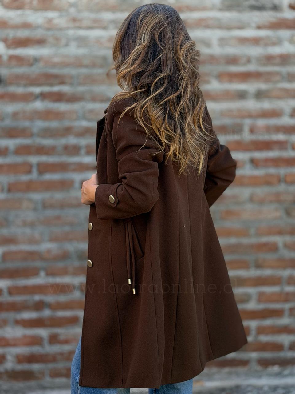 Abrigo Reina Isabel choco