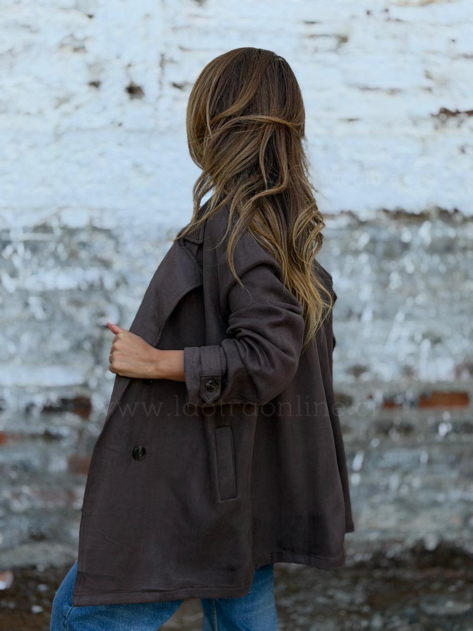 Trench Oversize marrón