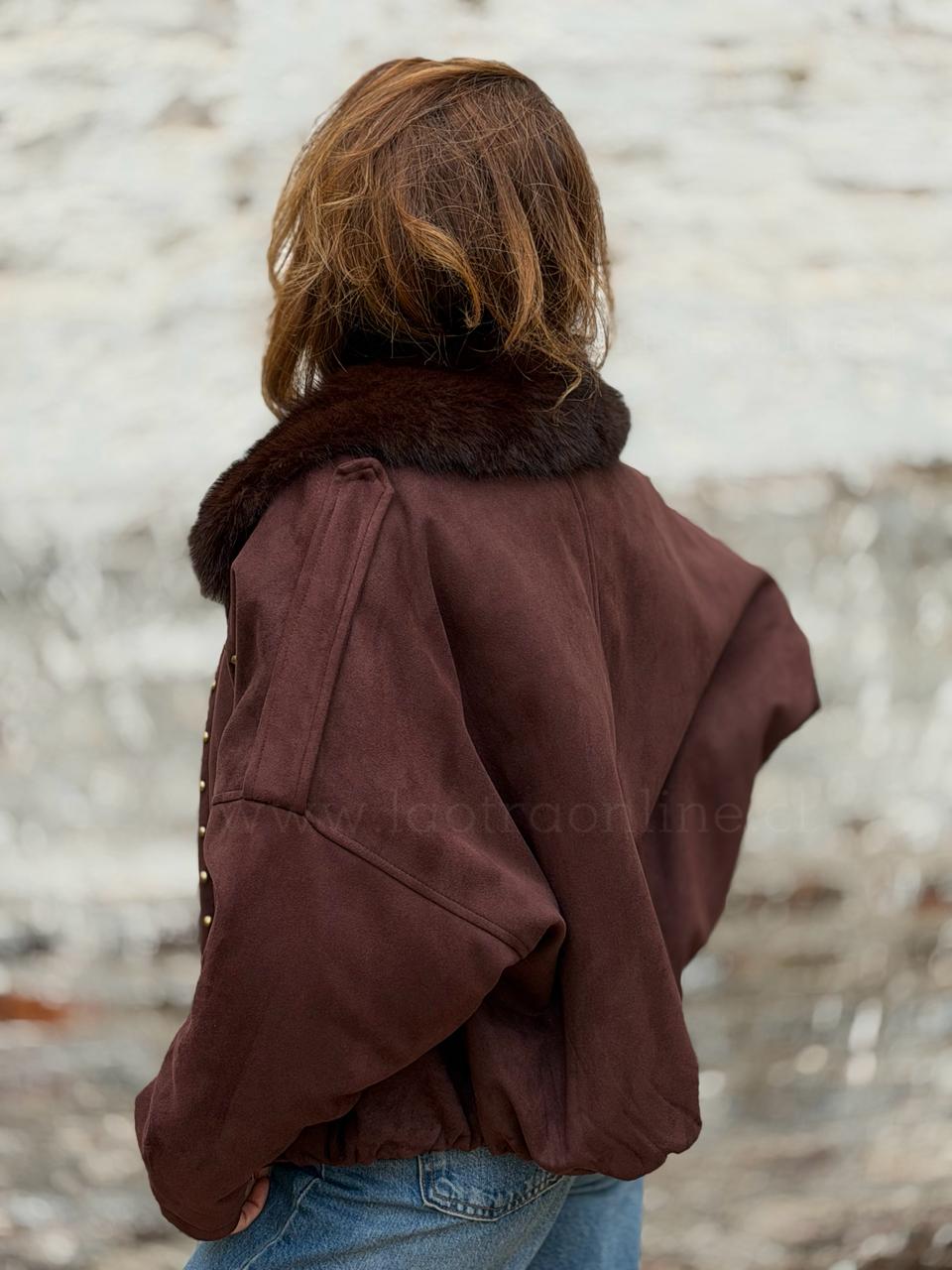 Chaqueta Gamuza tachas marrón