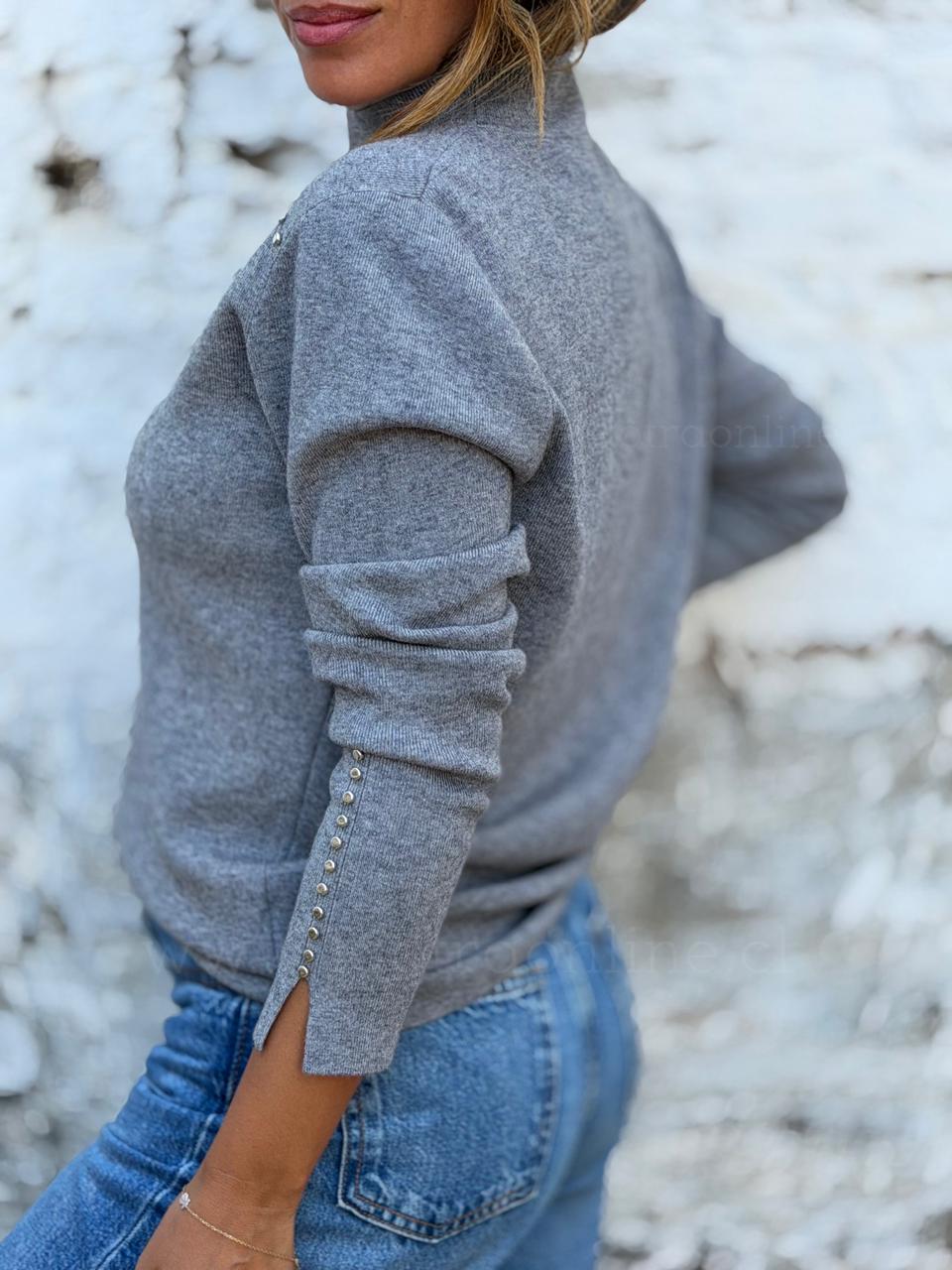 Sweater Tachas gris