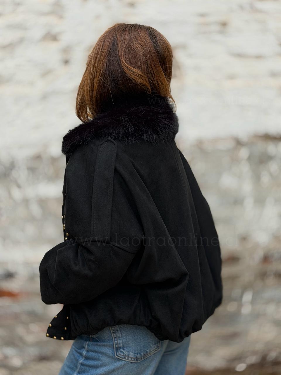 Chaqueta Gamuza tachas negro