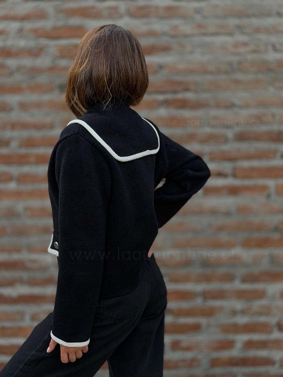 Abrigo cuello marinero negro