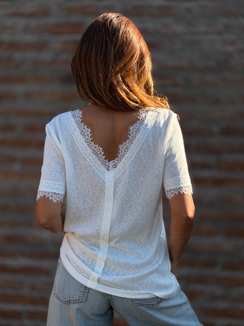 Polera escote V encaje Blanco