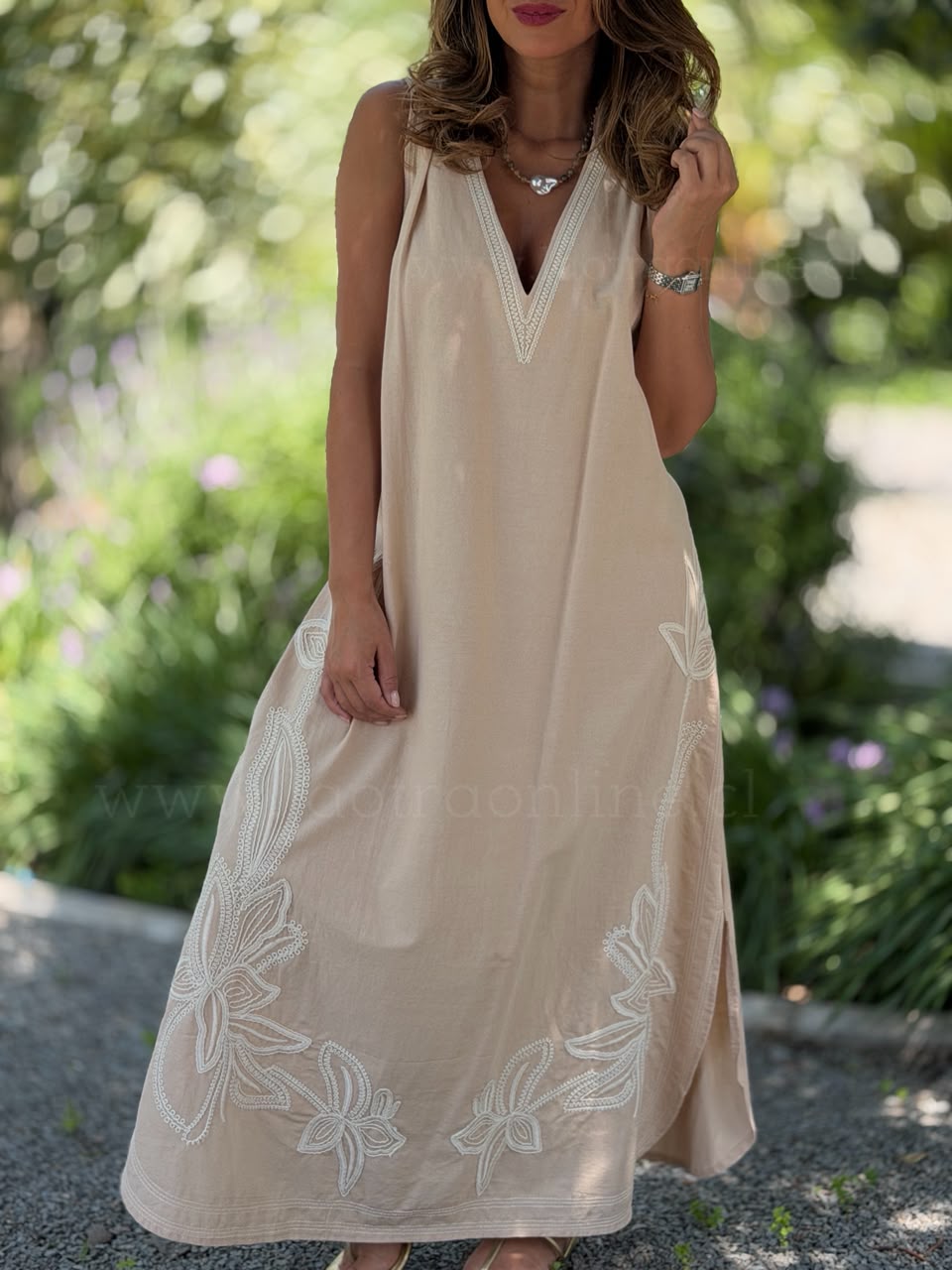 Vestido Magnífico beige