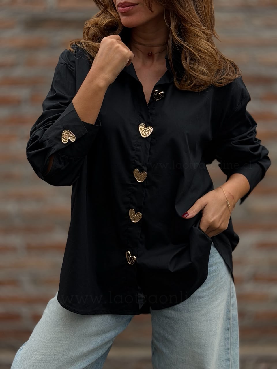 Blusa Botón corazón negro