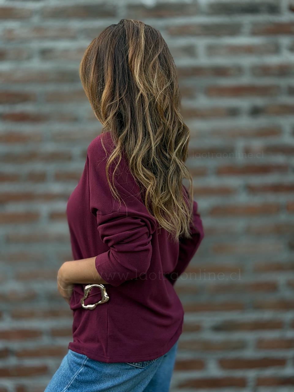 Sweater broche cherry