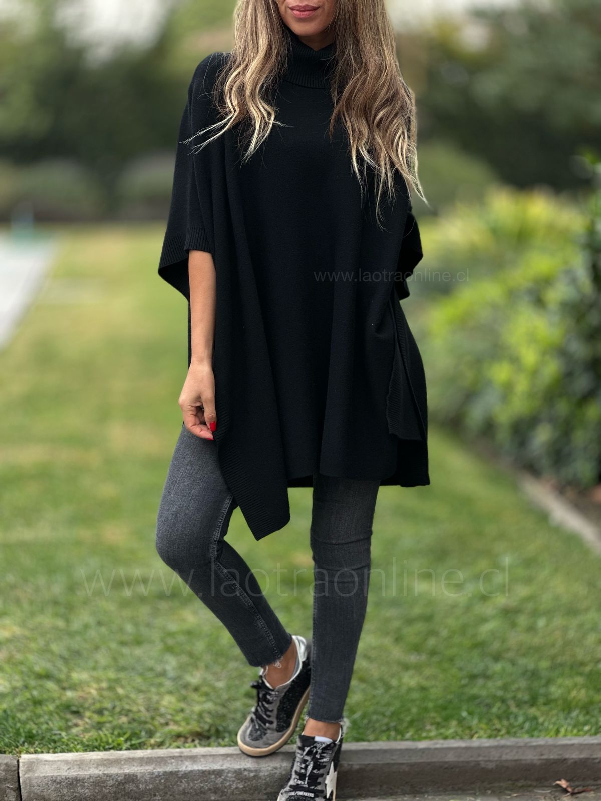 Sweater/poncho San Blas negro
